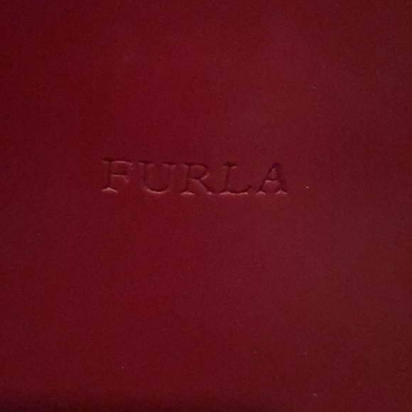 Furla wine color handbag - Picture 2 of 5